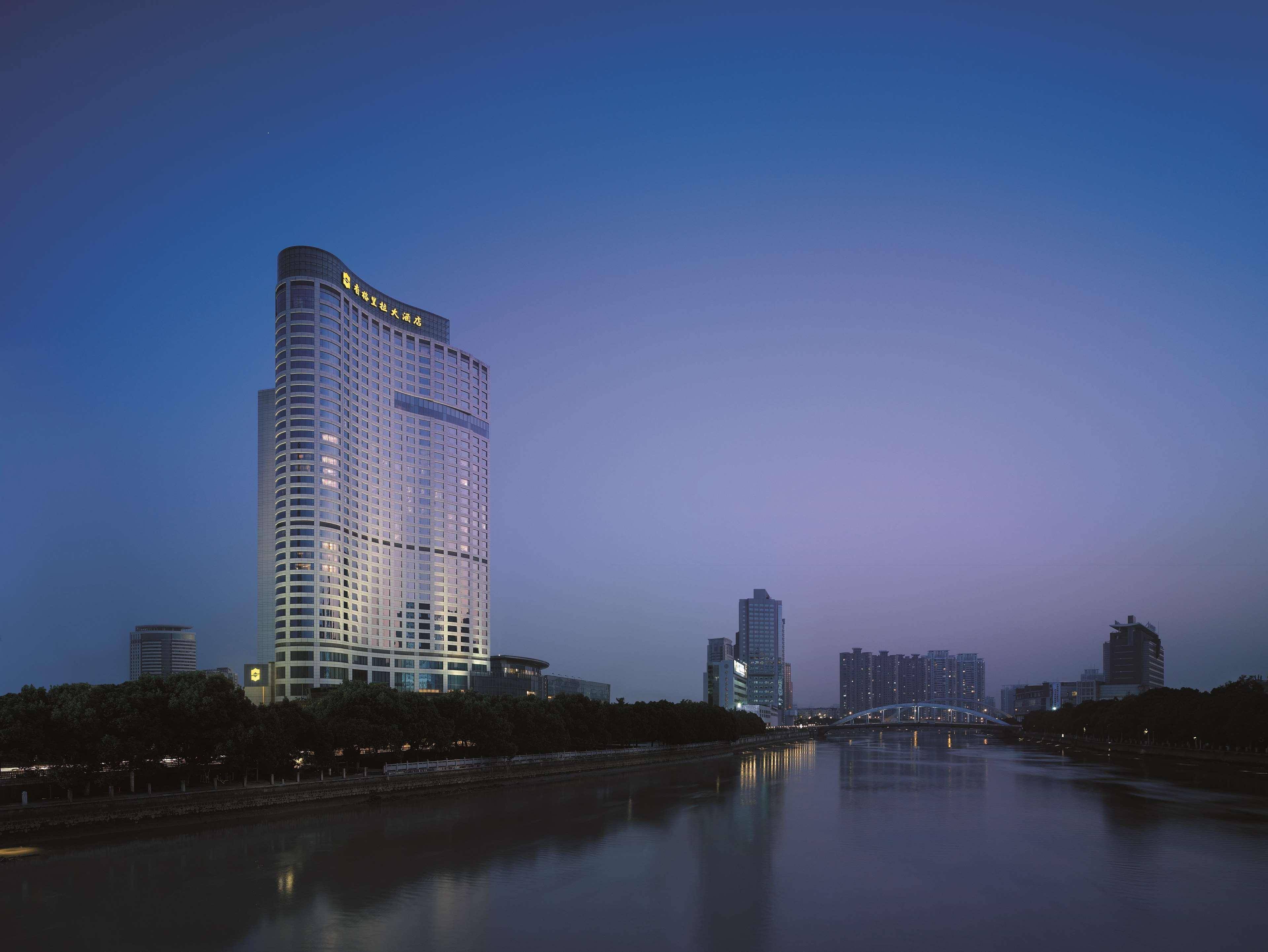 Shangri-La Ningbo - The Three Rivers Intersection Hotel Buitenkant foto